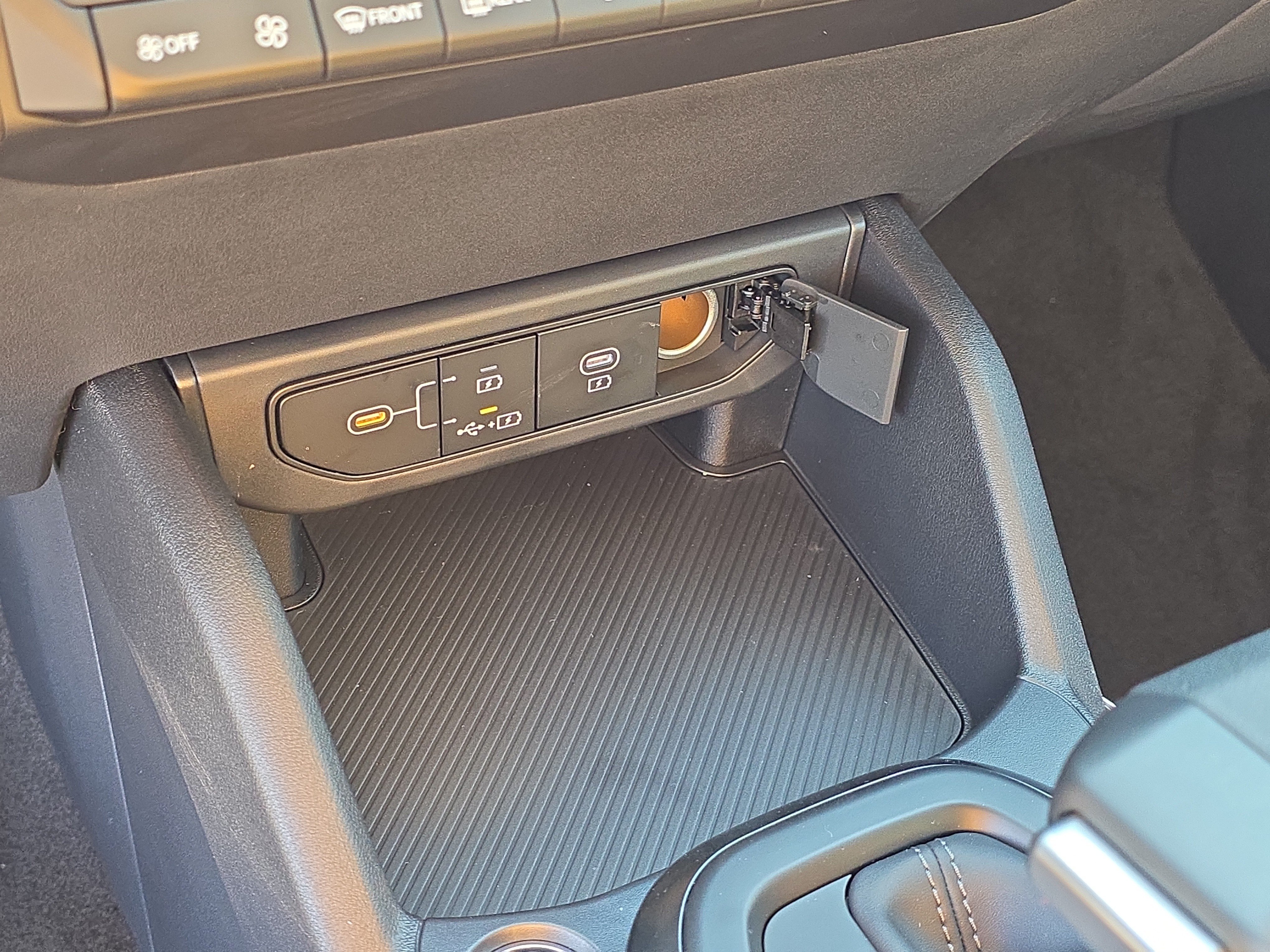 New 2026 Steel Gray Kia LXS image 25