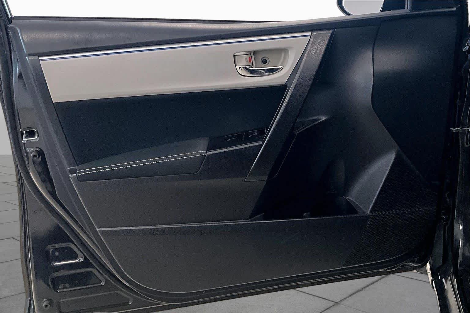 Used 2016 Black Sand Pearl Toyota LE image 20