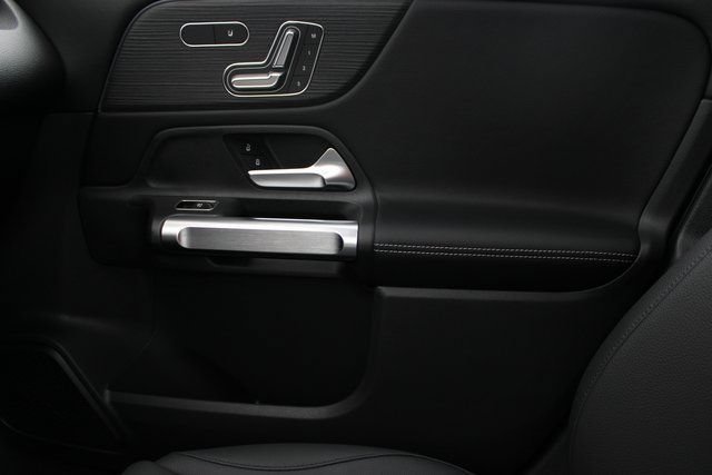 2025 Mercedes-Benz GLB Base - Photo 67