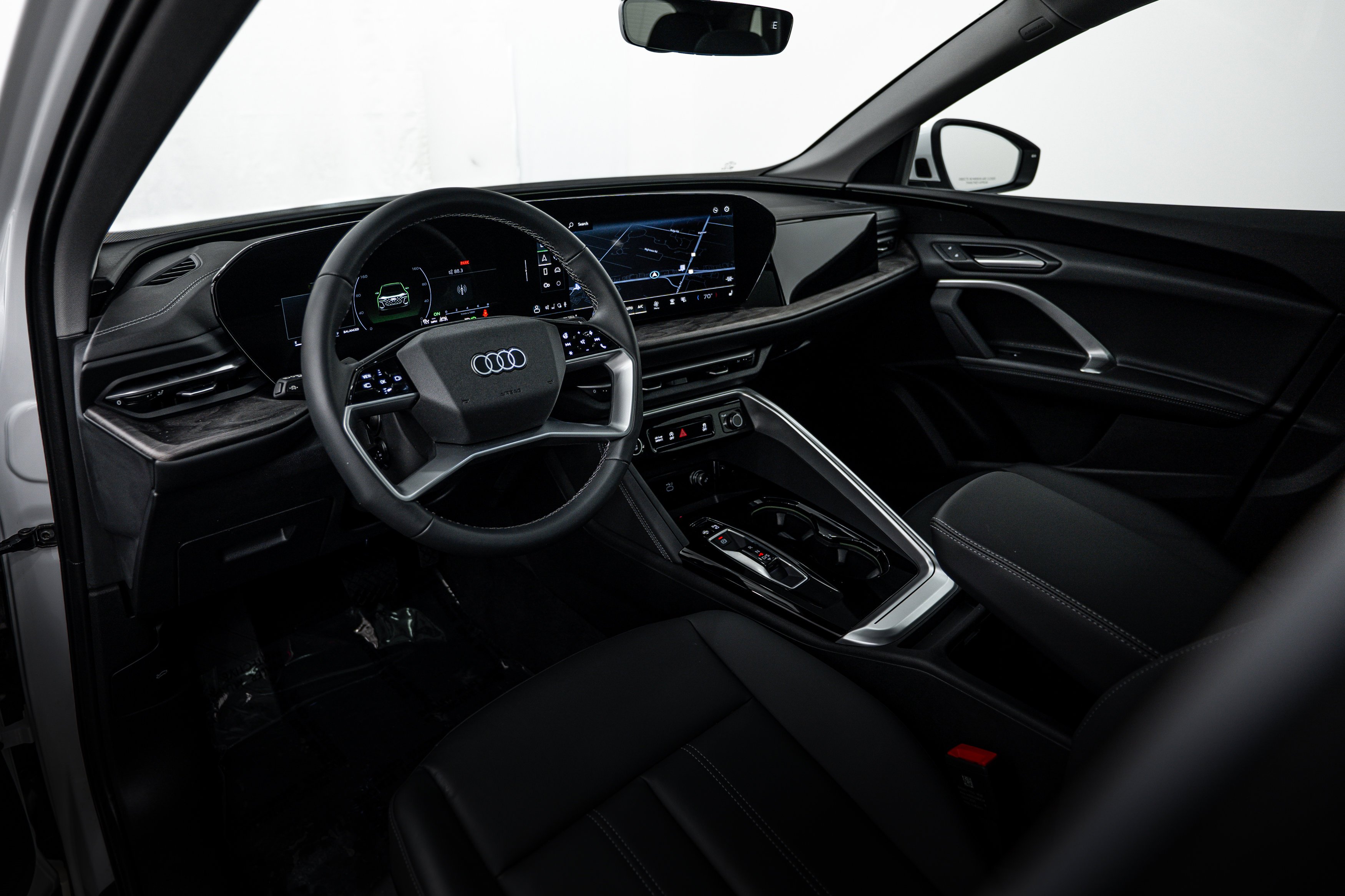 Used 2025 Arkona White Audi Premium image 9