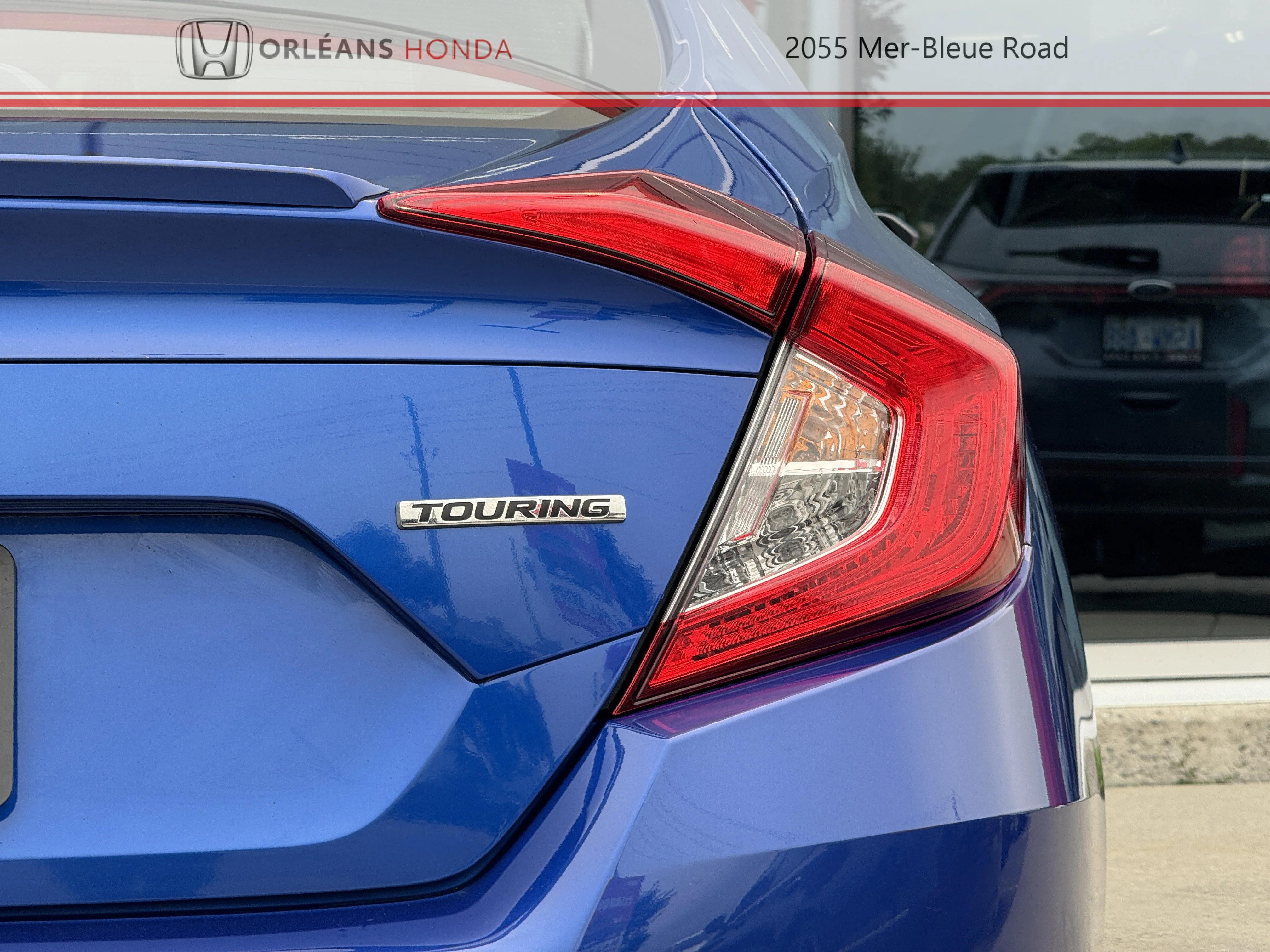 Used 2018  Honda Touring image 21