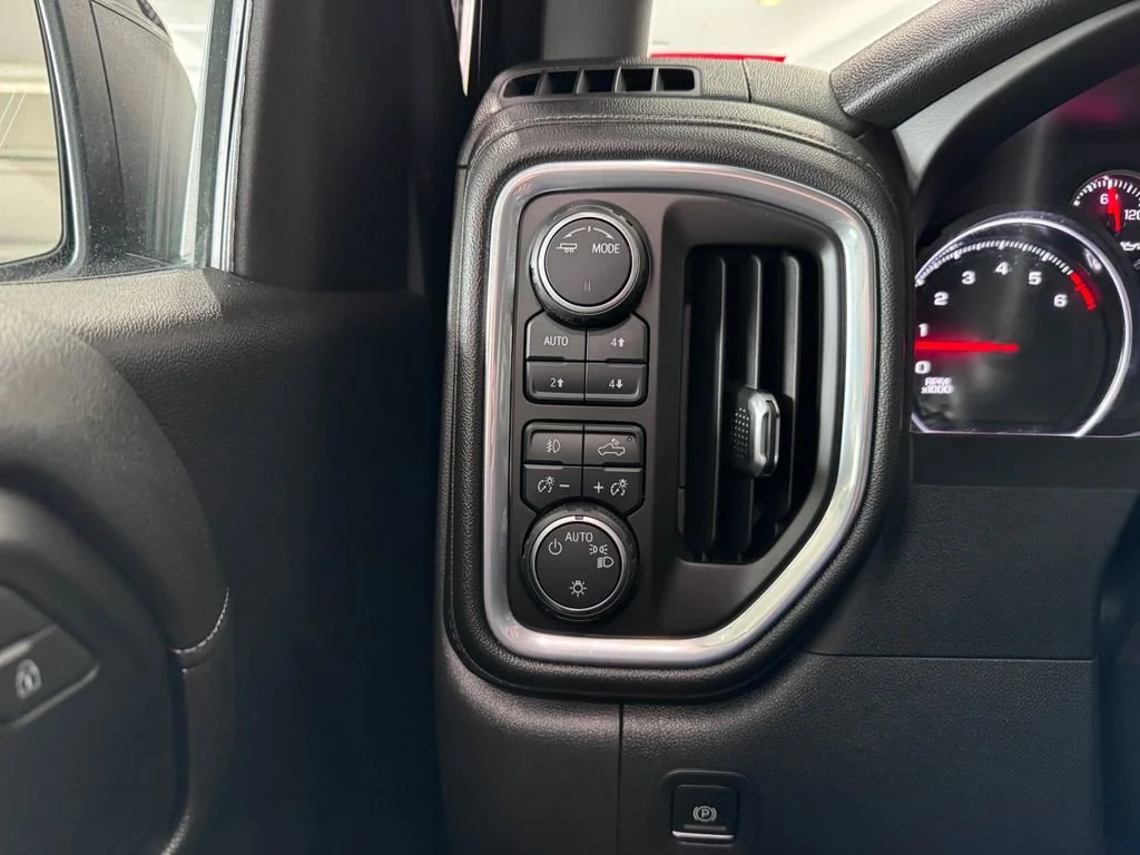2021 Chevrolet Silverado 1500 LT Trail Boss - Photo 25