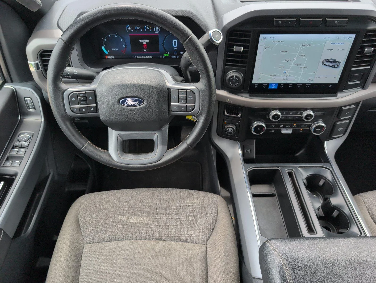 Used 2024 Iconic Silver Ford XLT image 30
