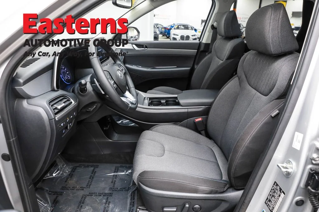 Used 2022 Silver Hyundai SEL image 14