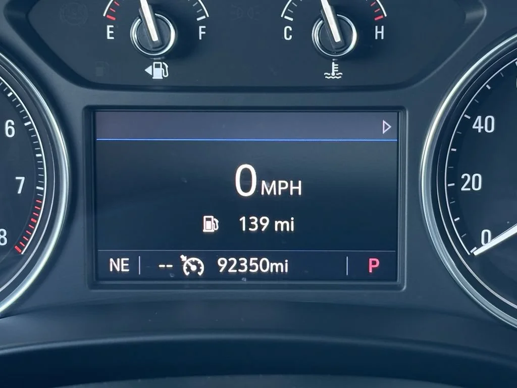 Used 2023 Includes Spectra Gray lower exterior accent color.) Buick Essence image 32