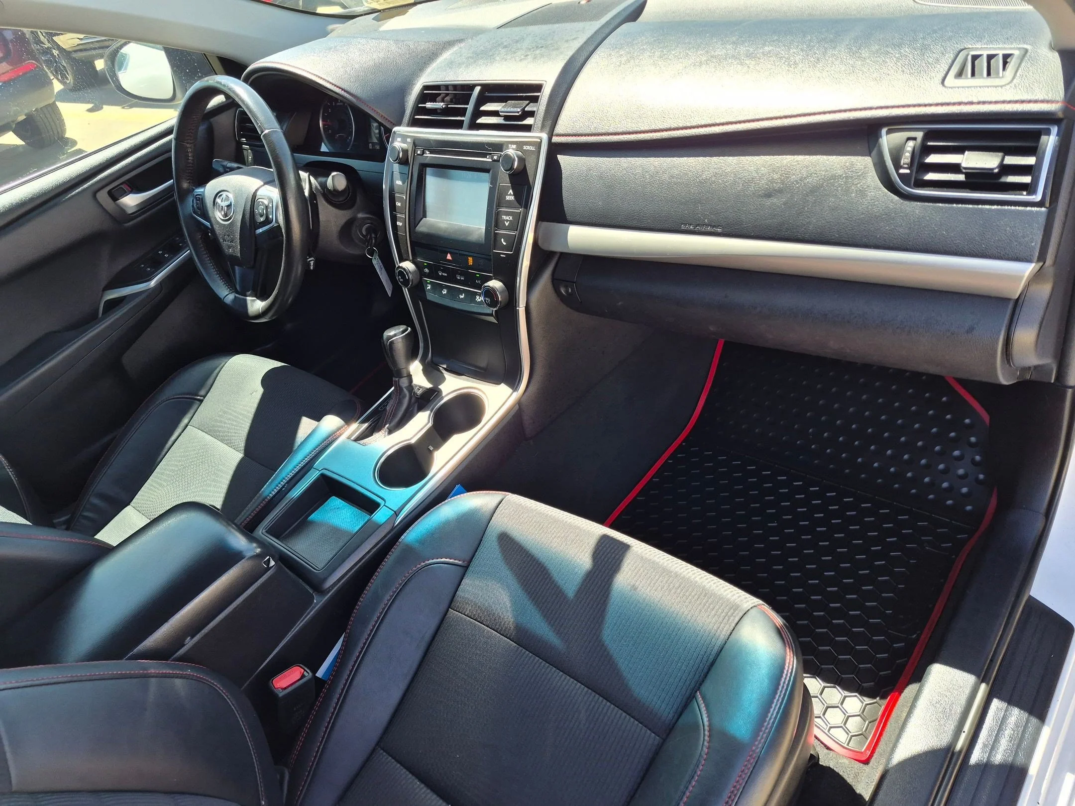 Used 2017 Super White Toyota SE image 30