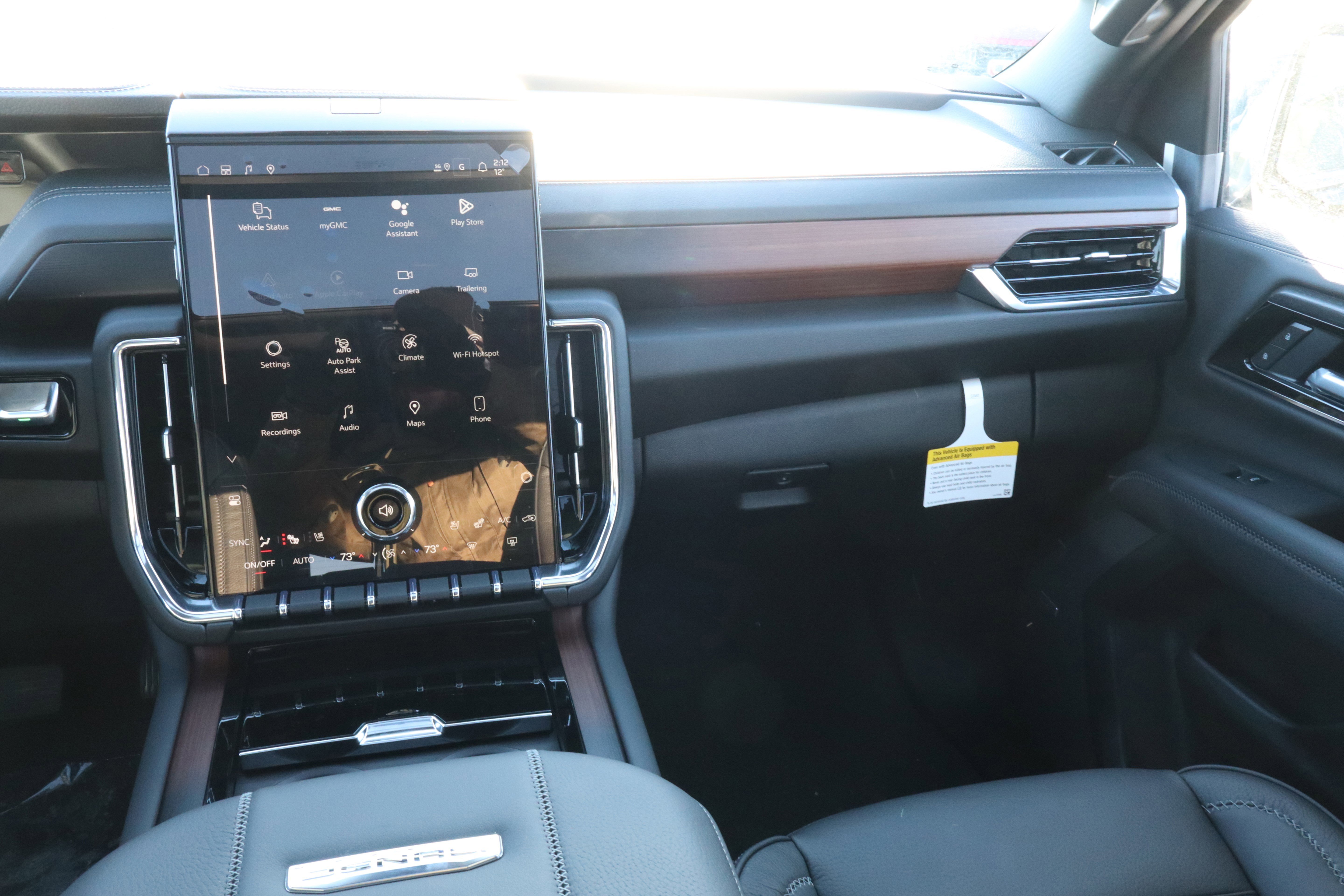 2026 GMC Yukon XL Denali - Photo 11