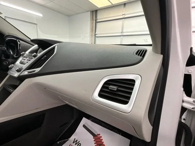 Used 2016 White GMC SLE-2 image 13