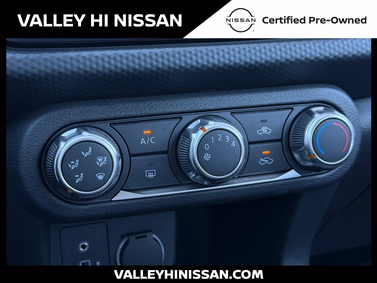 Certified Used 2025 White Nissan S image 18