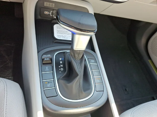 New 2027 Blue Hyundai SEL Sport image 10