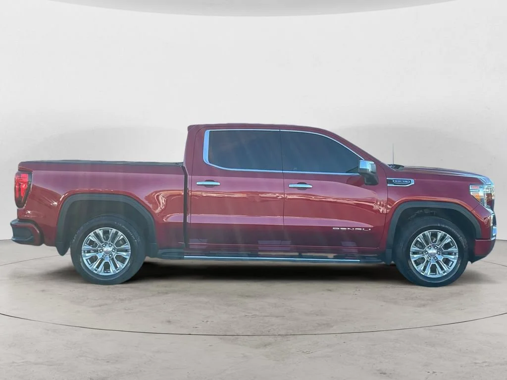 Used 2019 RED QUARTZ TINTCOAT GMC Denali image 4