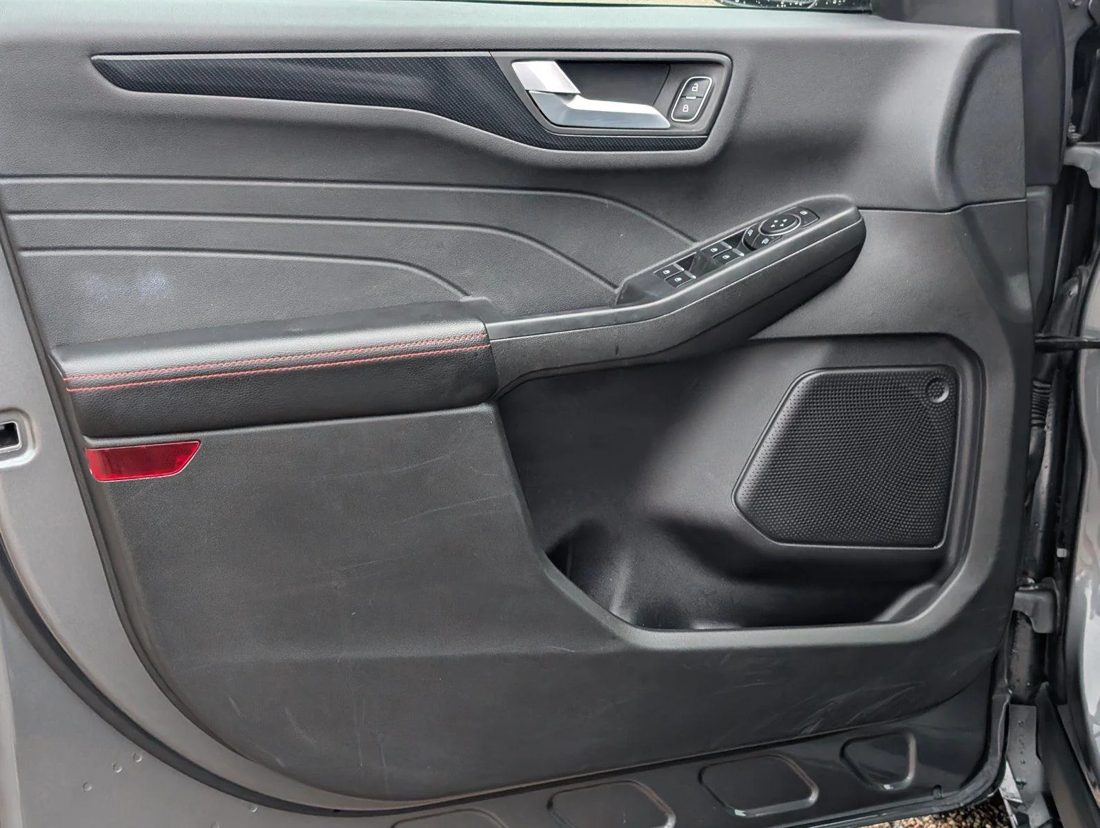 Used 2024 Carbonized Gray Ford ST-Line image 10