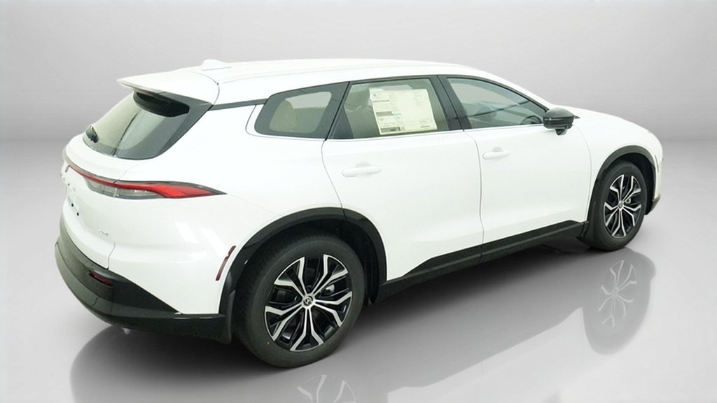 New 2026 Oxygen White Toyota XLE image 39