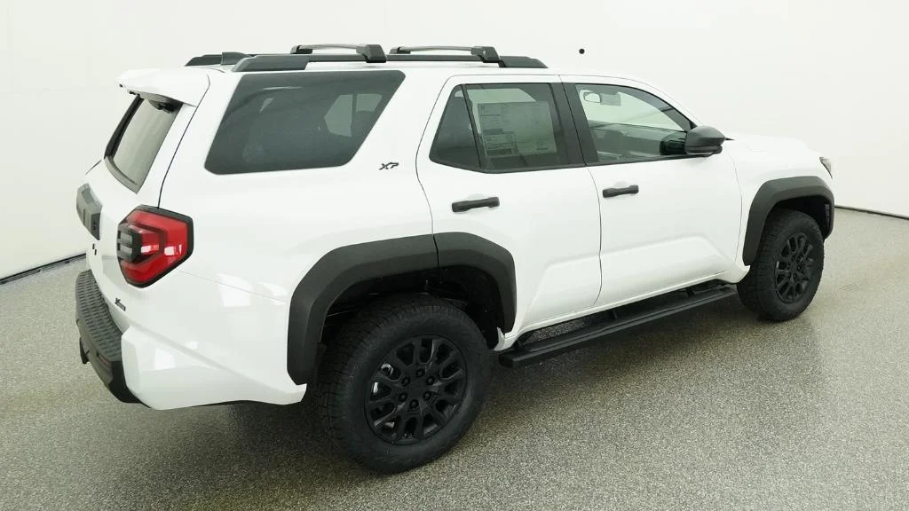New 2026 Ice Cap Toyota SR5 image 32