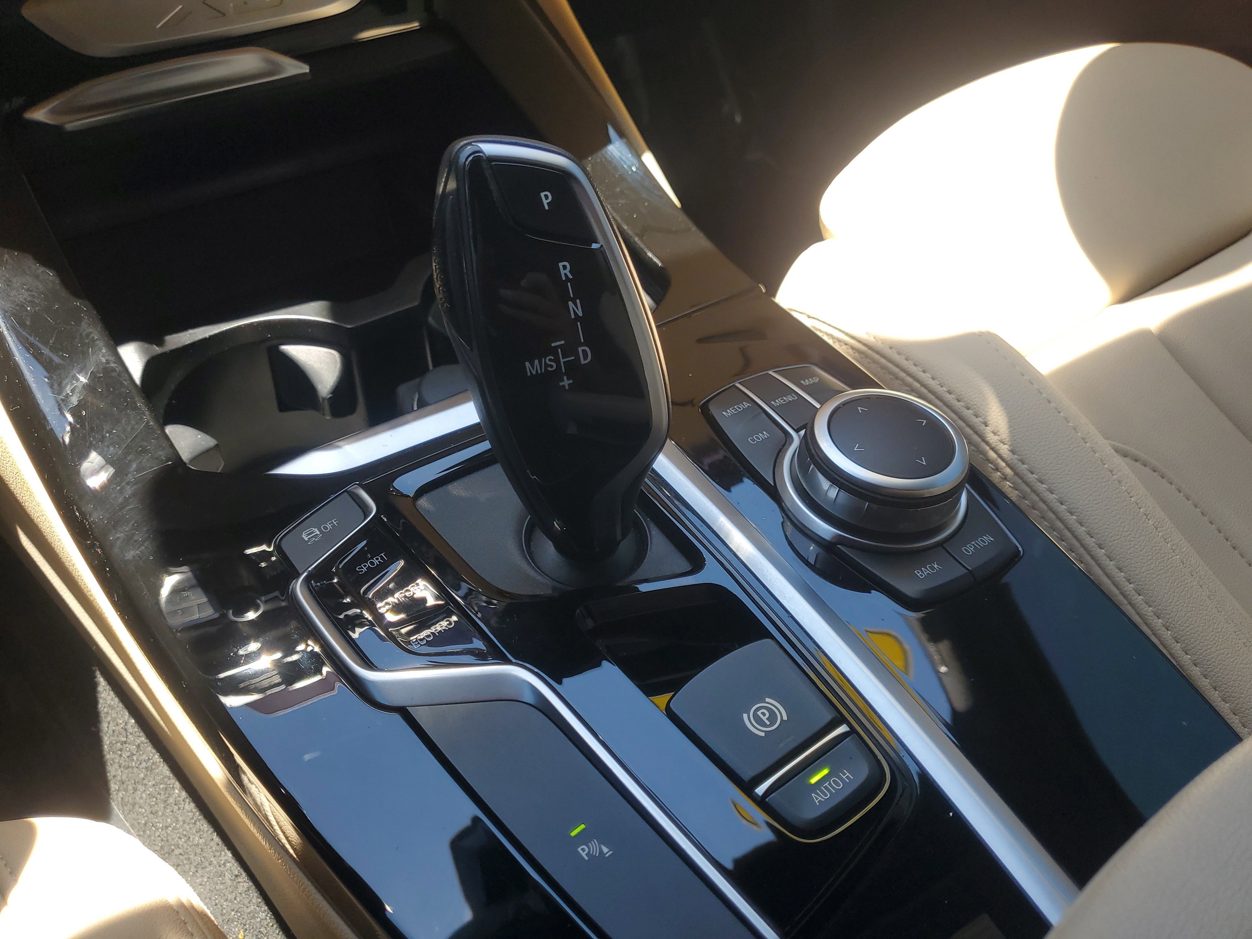 Used 2021 Dark Graphite Metallic BMW sDrive30i image 29