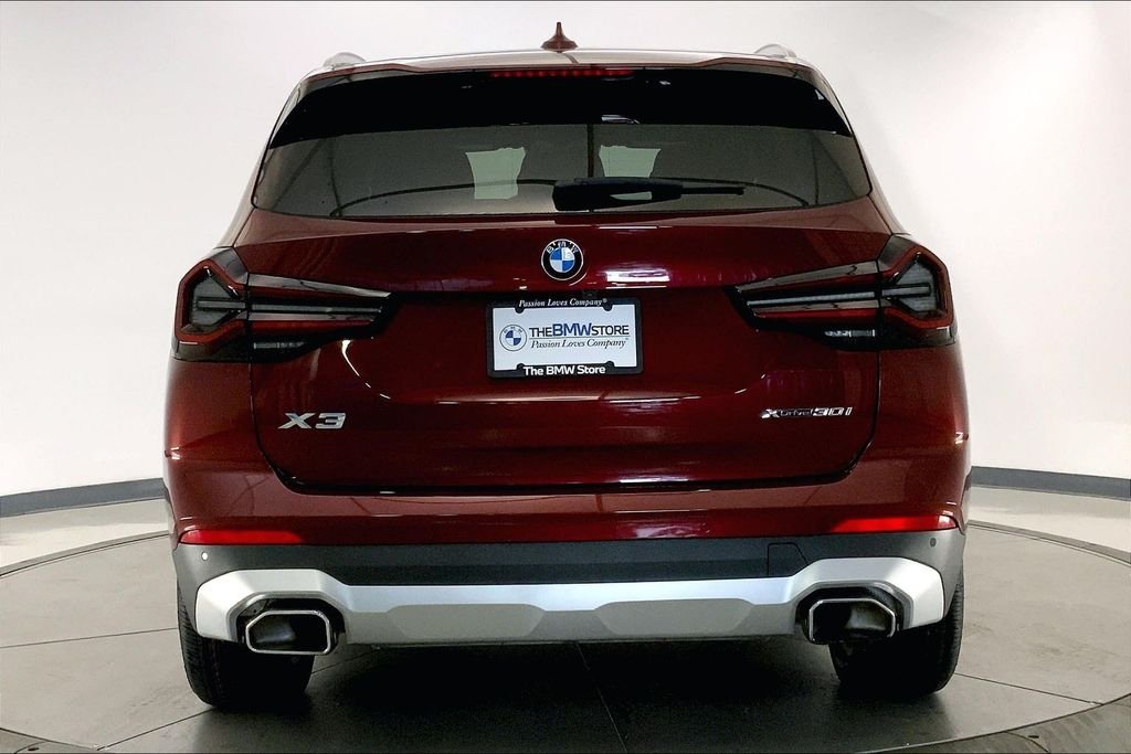 Used 2023 Aventurin Red Metallic BMW  image 3