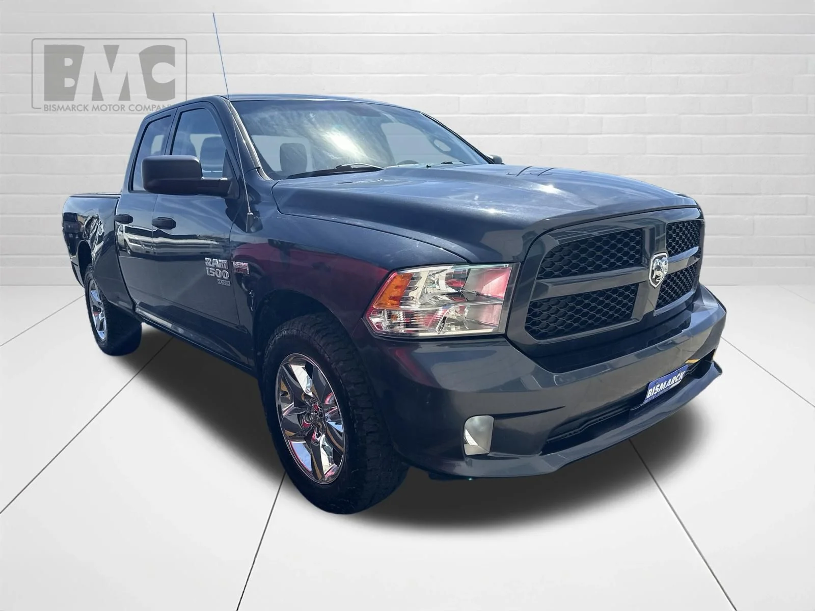 Used 2019 Gray Ram Express image 2