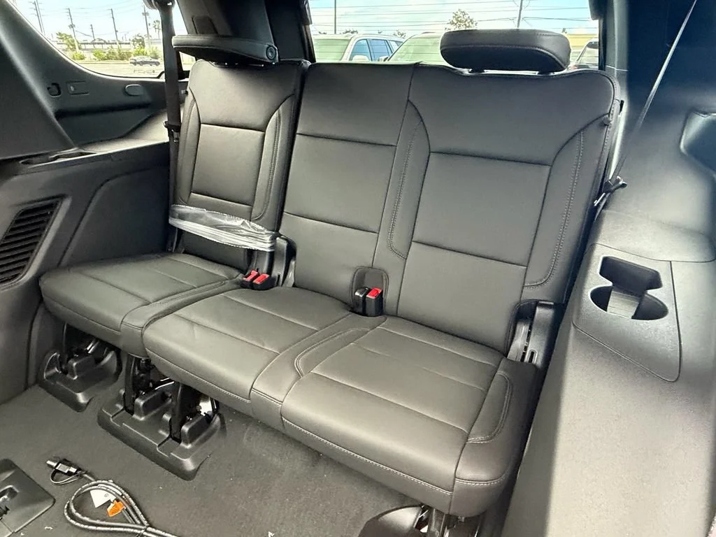 2026 Chevrolet Tahoe Z71 - Photo 10