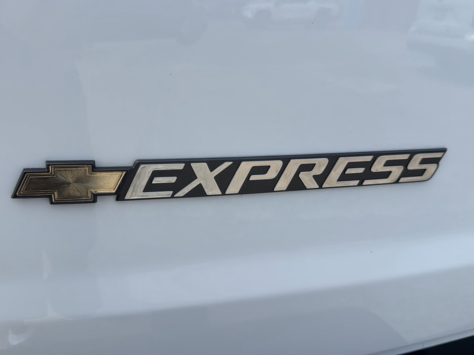 2025 Chevrolet Express Cargo Work Van - Photo 44