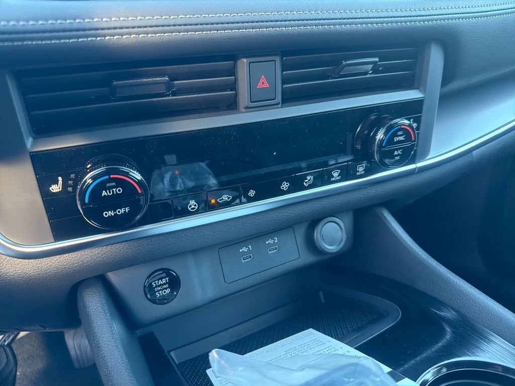 New 2026 Nissan Rogue Dark Armor 4D Sport Utility