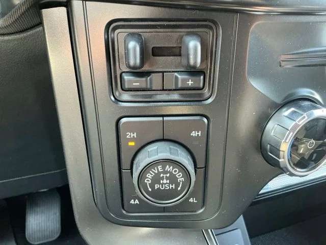 New 2026 Carbonized Gray Metallic Ford Lariat® image 42