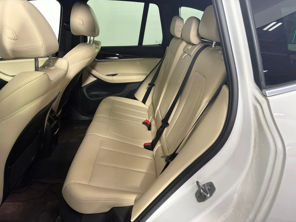 Used 2023 Alpine White BMW xDrive30i image 16