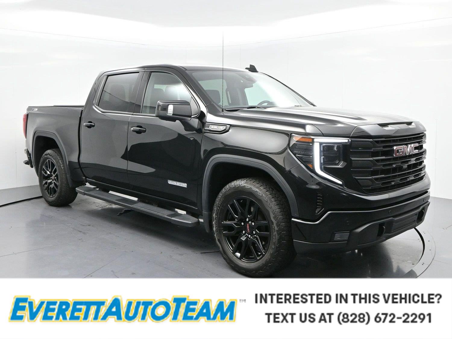 Used 2025 Onyx Black GMC Elevation image 1