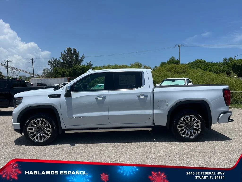 New 2026 Glacier White Tricoat GMC Denali Ultimate image 4