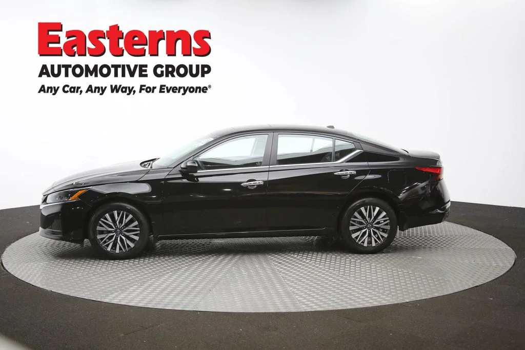 Used 2023 Black Nissan 2.5 SV image 57