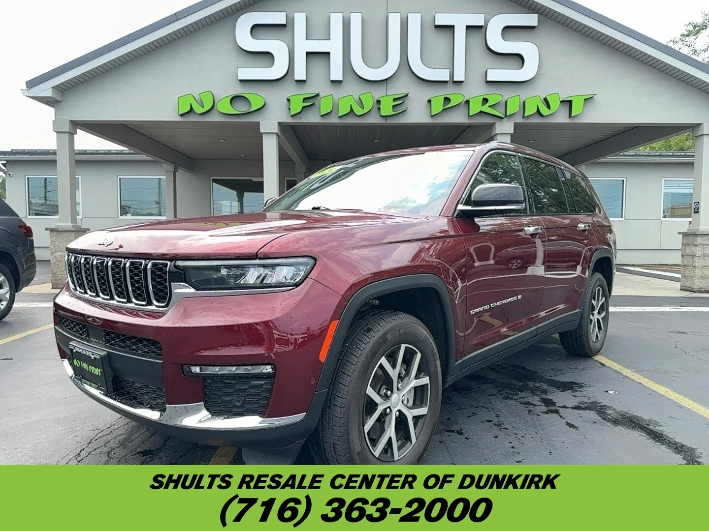 Used 2024 Velvet Red Pearlcoat Jeep Limited image 1