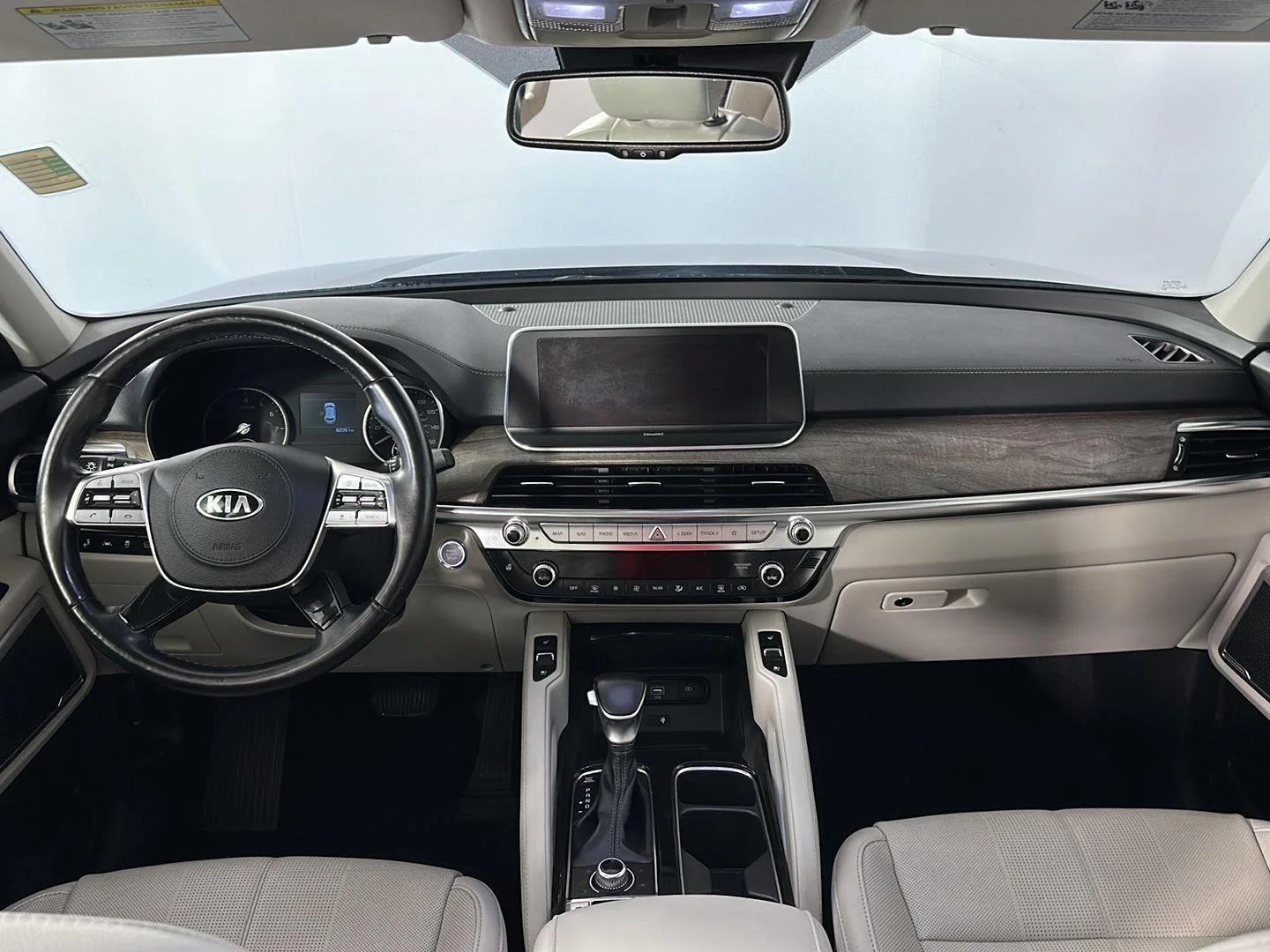Used 2021 Ebony Black Kia EX image 27