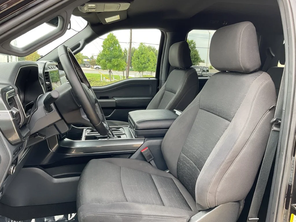 Used 2023 Black Ford XLT image 11