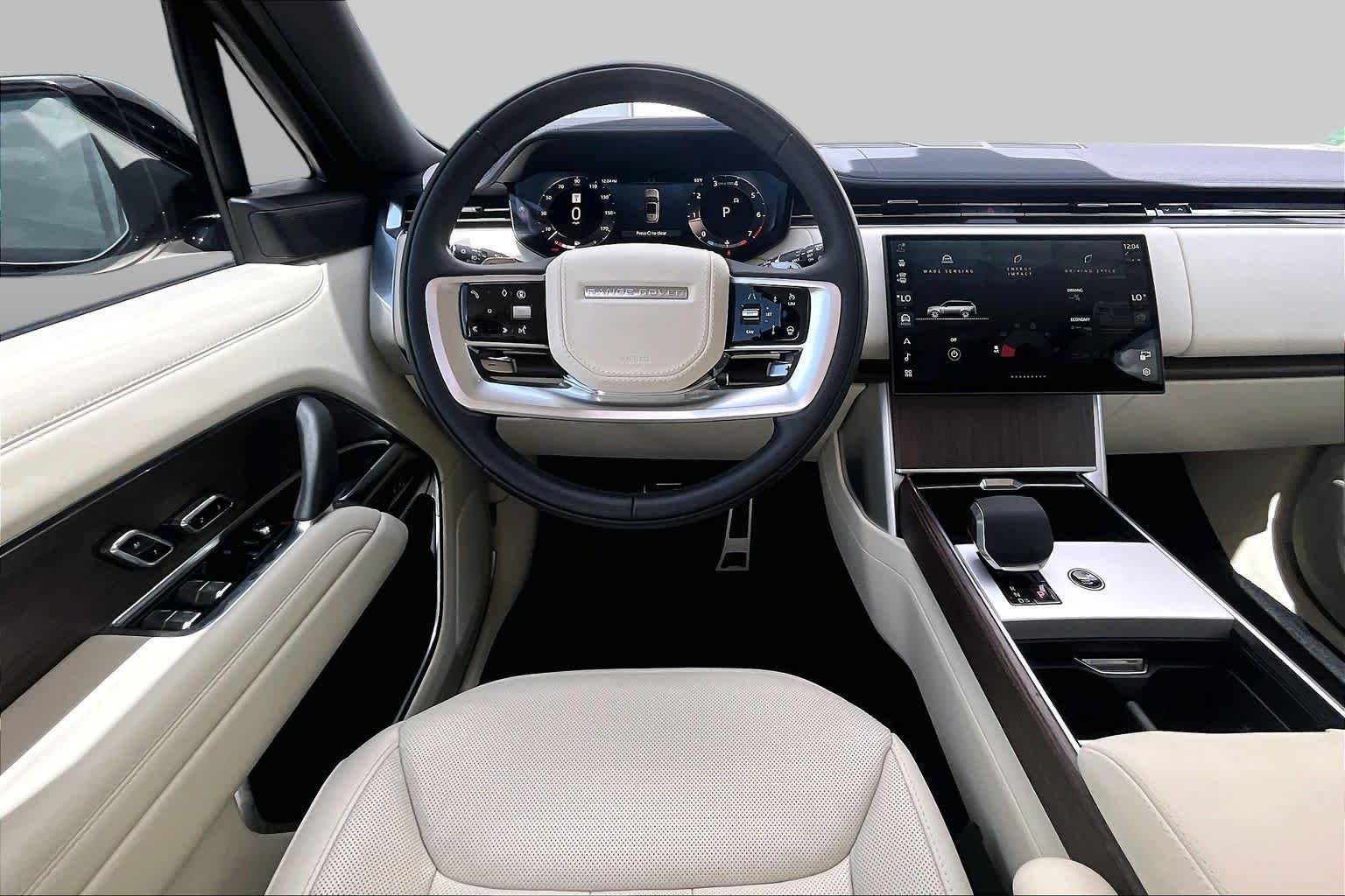 Pre-Owned 2026 Land Rover Range Rover SE