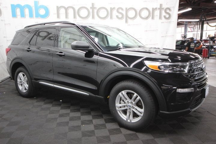 Used 2022 Black Ford XLT image 9