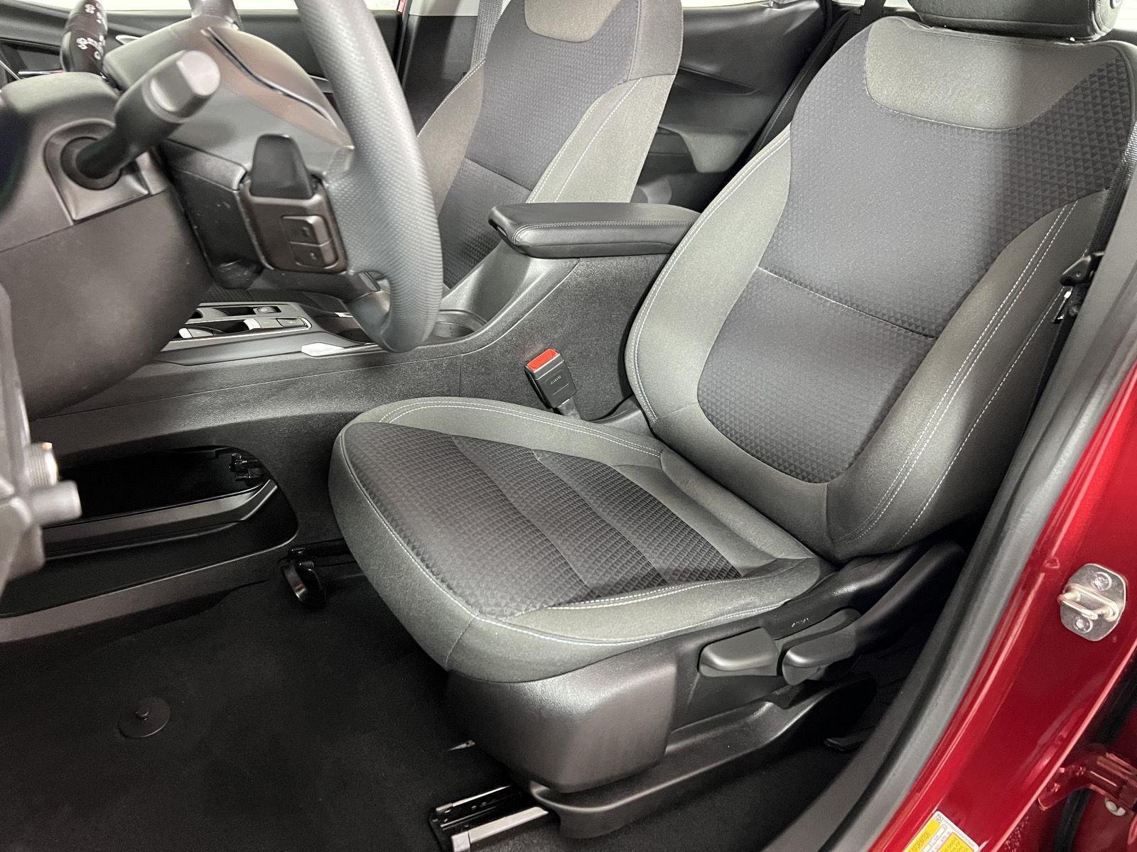 Used 2023 Radiant Red Tintcoat Chevrolet 1LT image 4