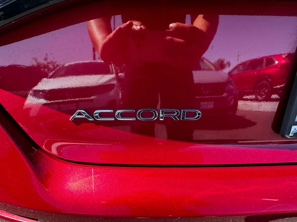Used 2023 Red Honda LX image 8