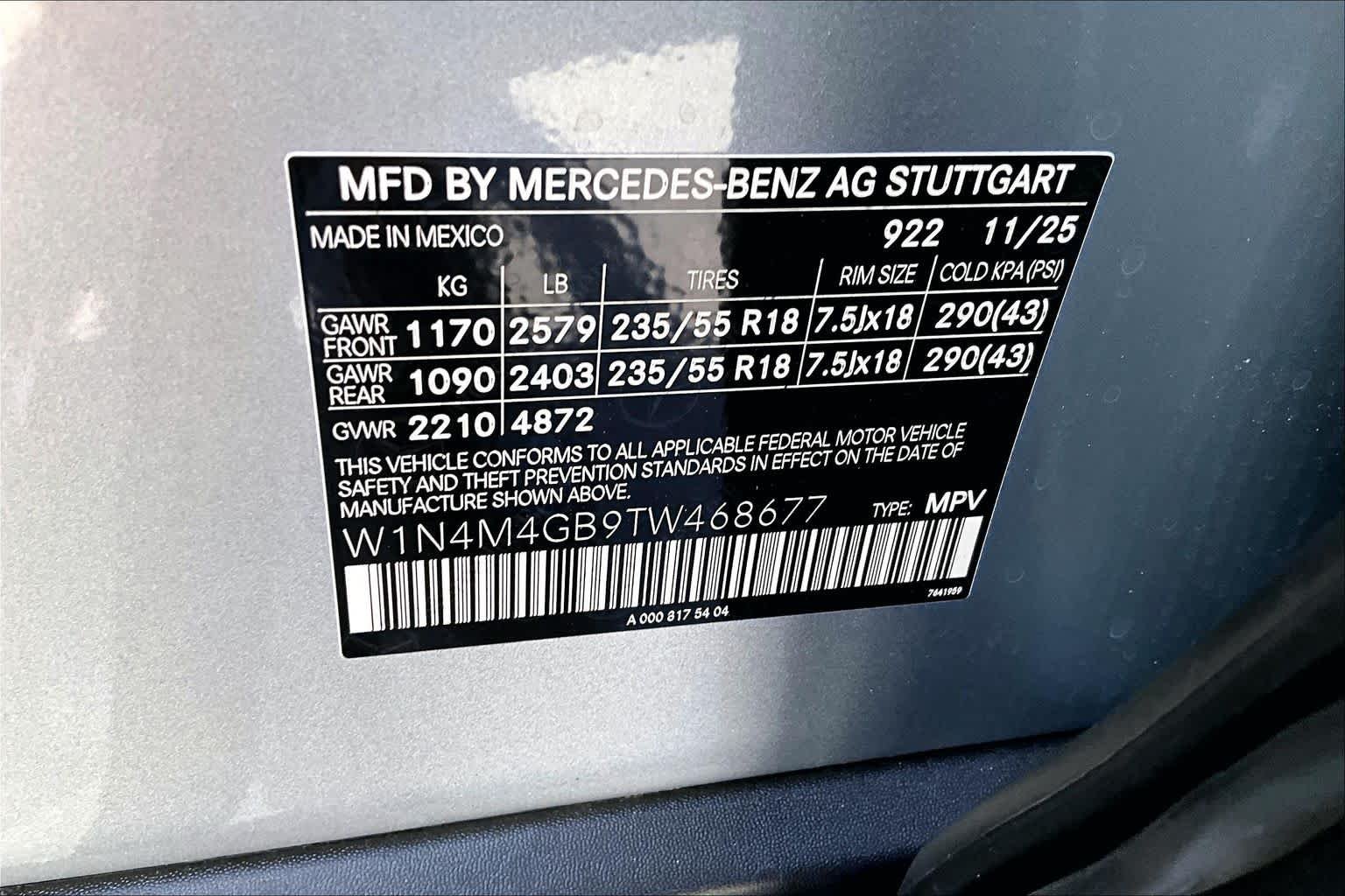 Used 2026 Cirrus Silver Metallic Mercedes-Benz GLB 250 image 33