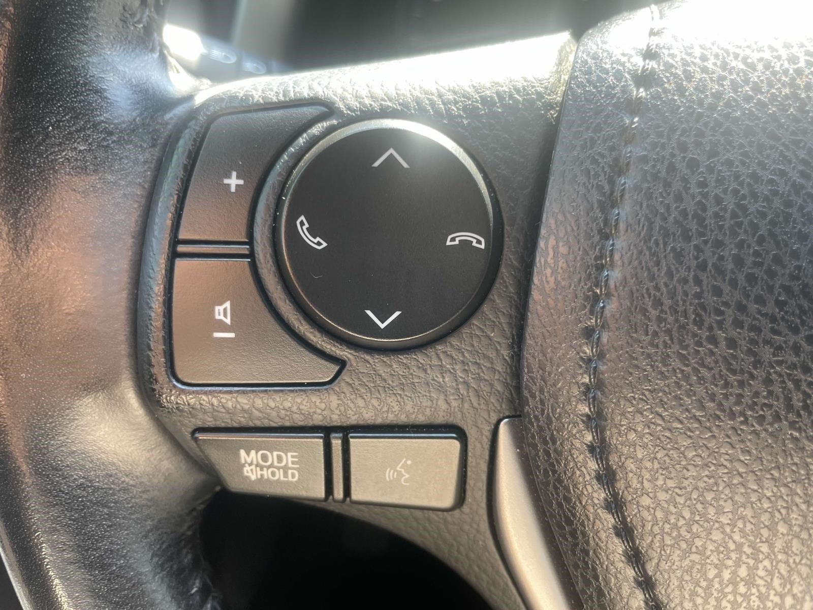 Used 2017 Gray Toyota XLE image 21