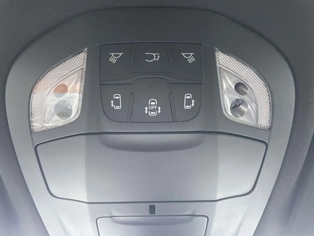 Used 2025 Diamond Black Crystal Pearlcoat Chrysler LX image 24