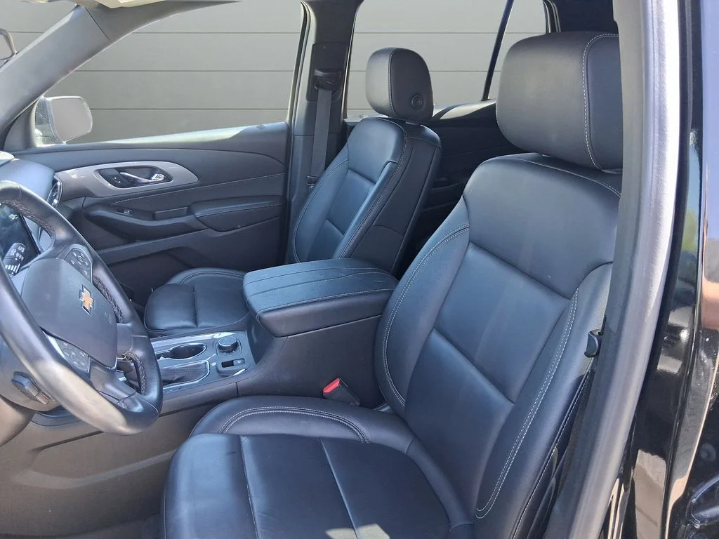 Used 2023 Black Chevrolet LT Leather image 9
