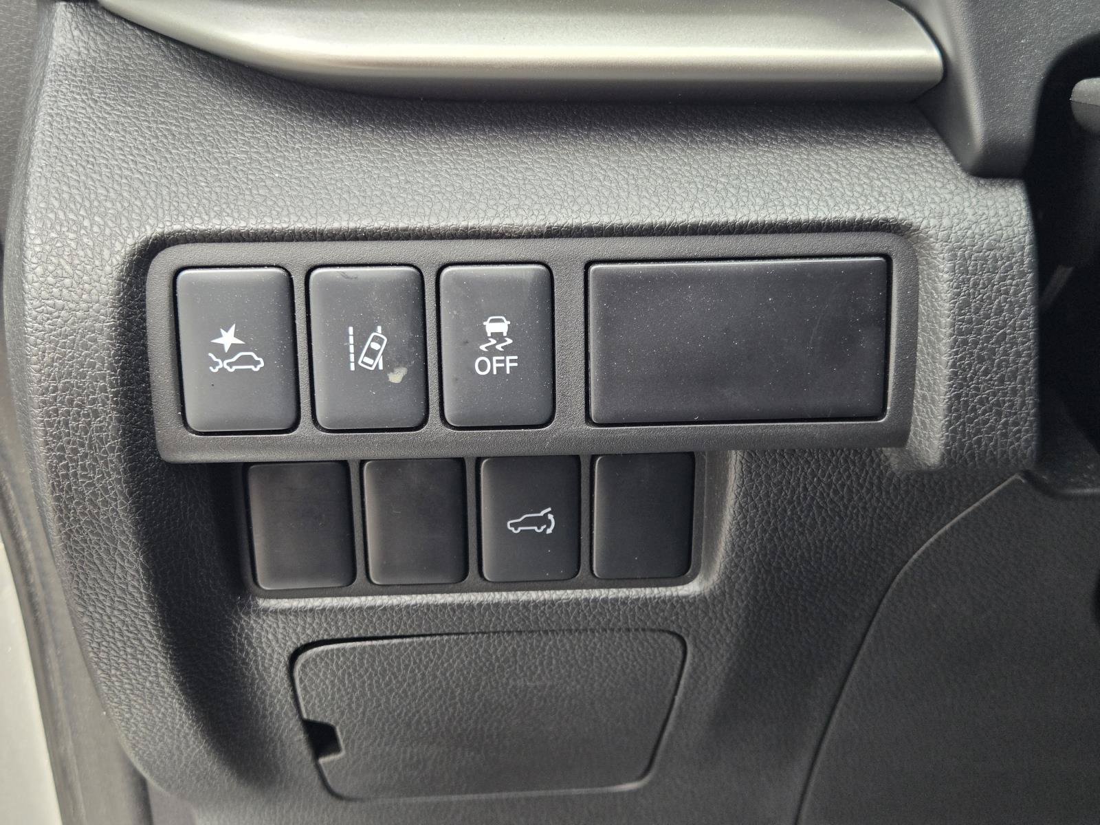 2025 Mitsubishi Eclipse Cross SE - Photo 22