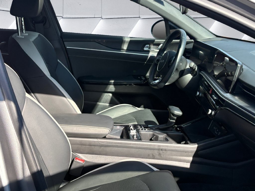 Used 2025 Gray Kia GT-Line image 13