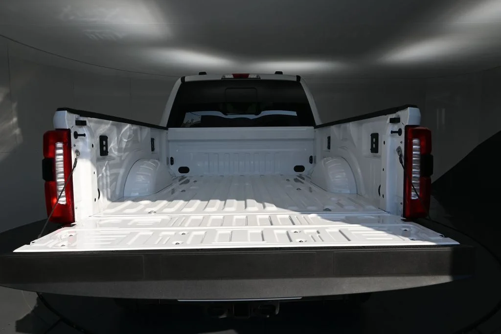 New 2026 Oxford White Ford F-250® Lariat® image 14