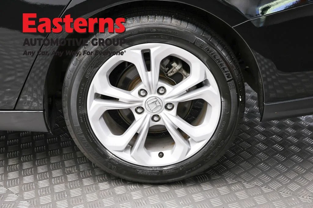 Used 2025 Black Honda LX image 8