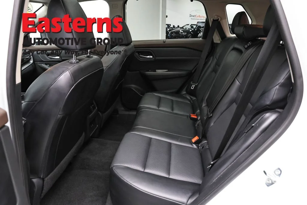 Used 2023 White Nissan SV image 22