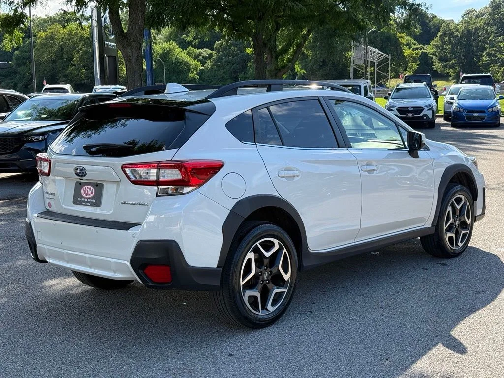 Used 2019 White Subaru 2.0i Limited image 10