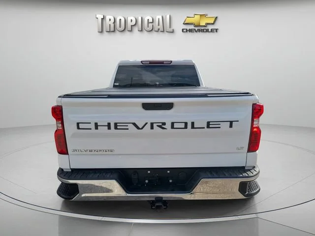 Used 2020 SUMMIT WHITE Chevrolet LT image 4