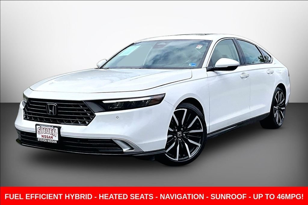 Used 2025  Honda Touring image 3