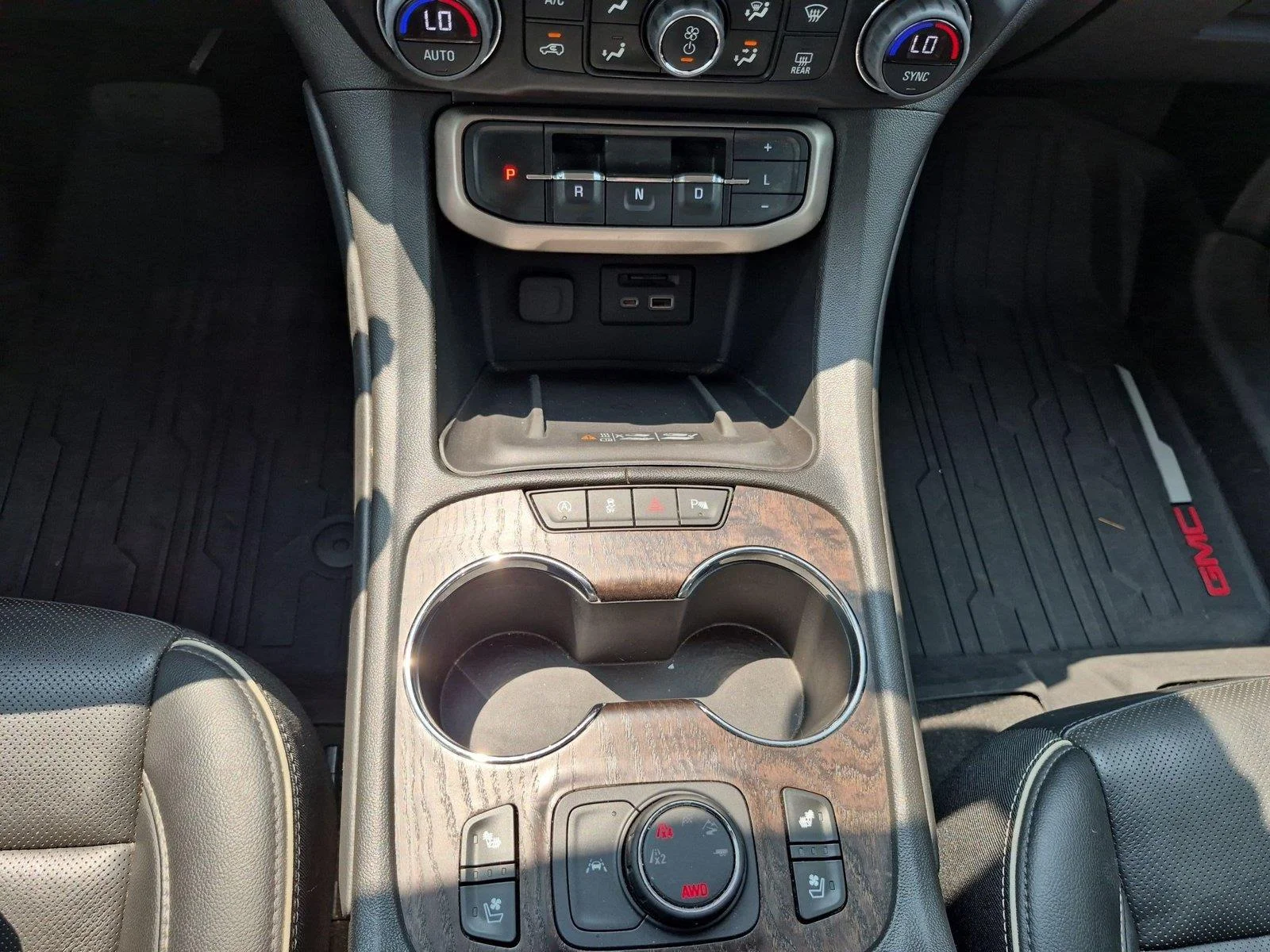 Used 2023 Ebony Twilight Metallic GMC Denali image 27