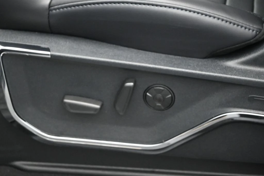 New 2026 Carbonized Gray Metallic Ford Platinum image 9